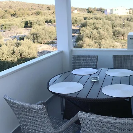 Apartmani Bilokapic Primosten Exterior photo