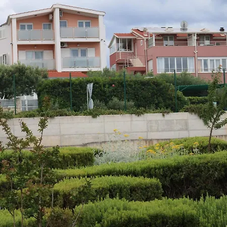 Apartmani Bilokapic Primosten Exterior photo